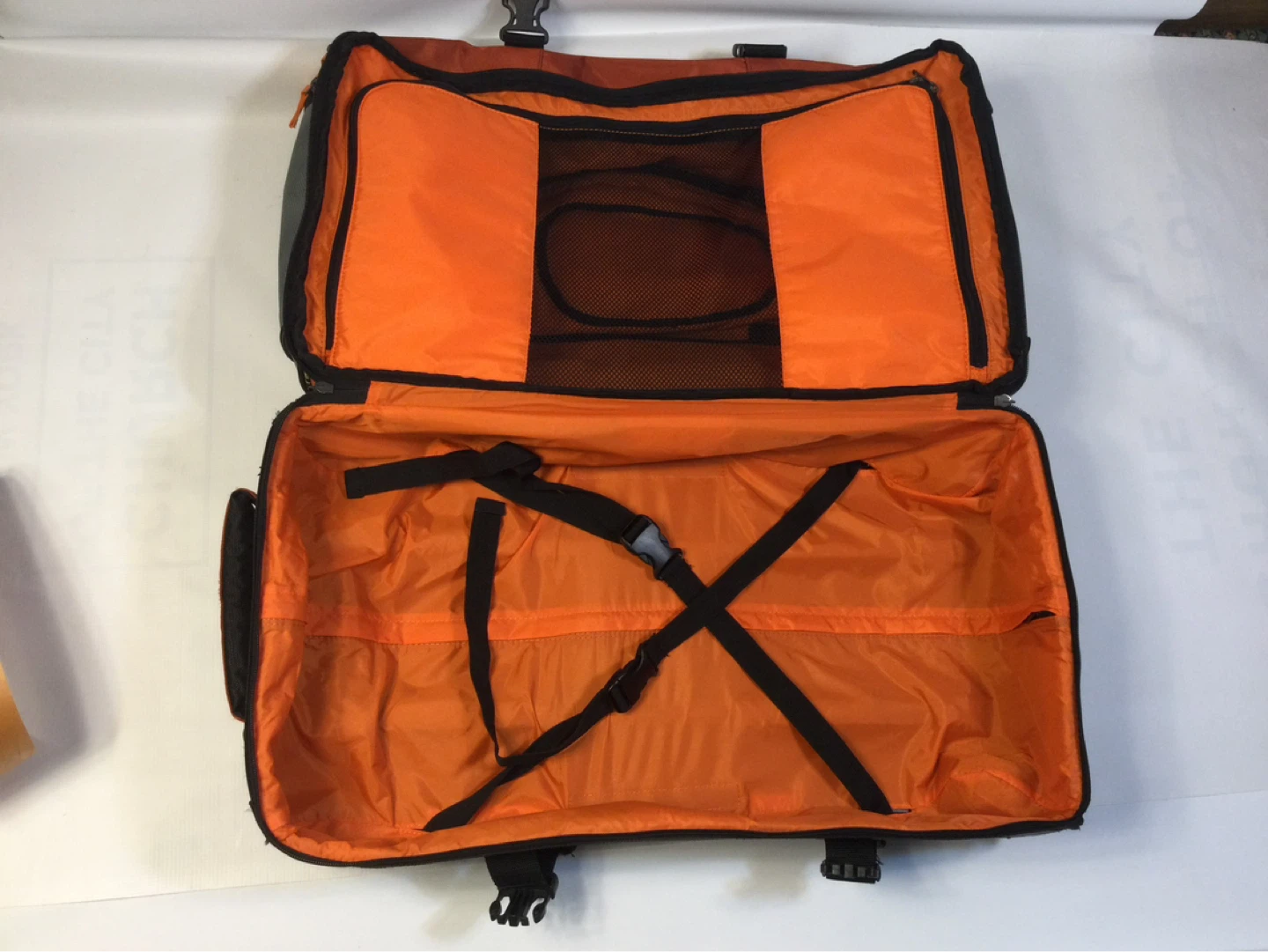 ⚽️Pinnacle Rolling Duffel Bag - photo 4