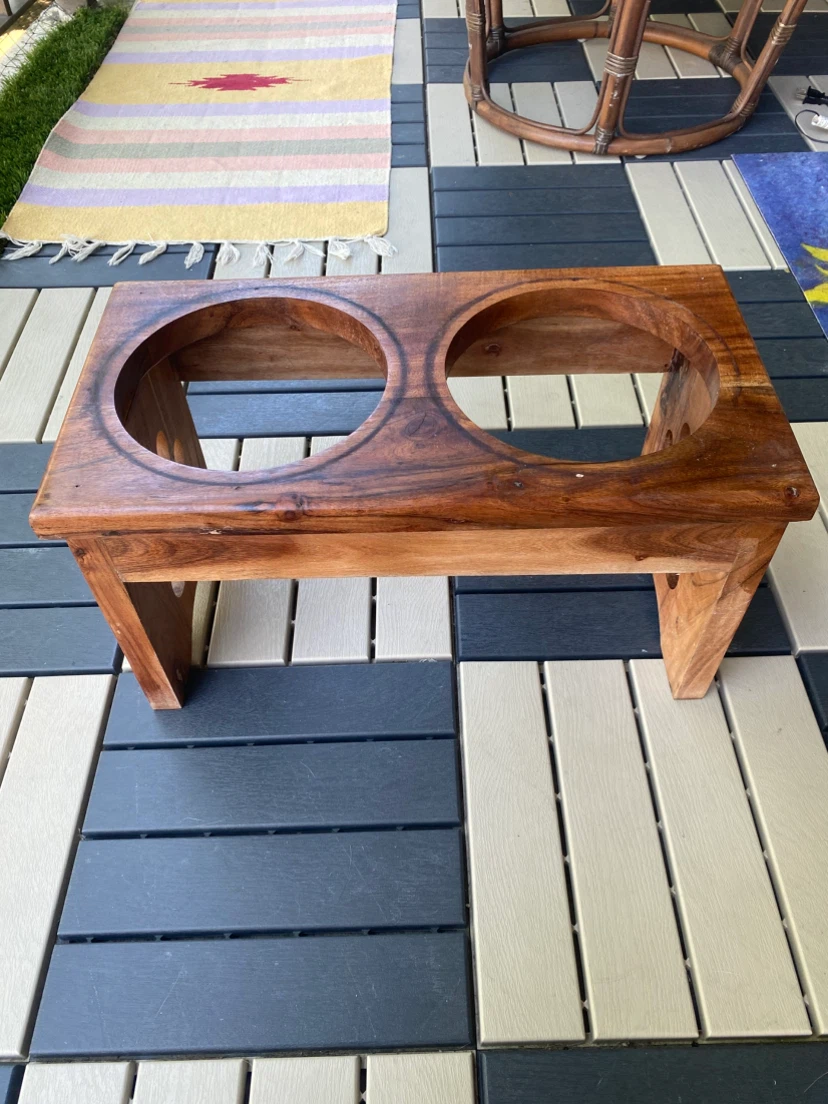 Dog bowl stand