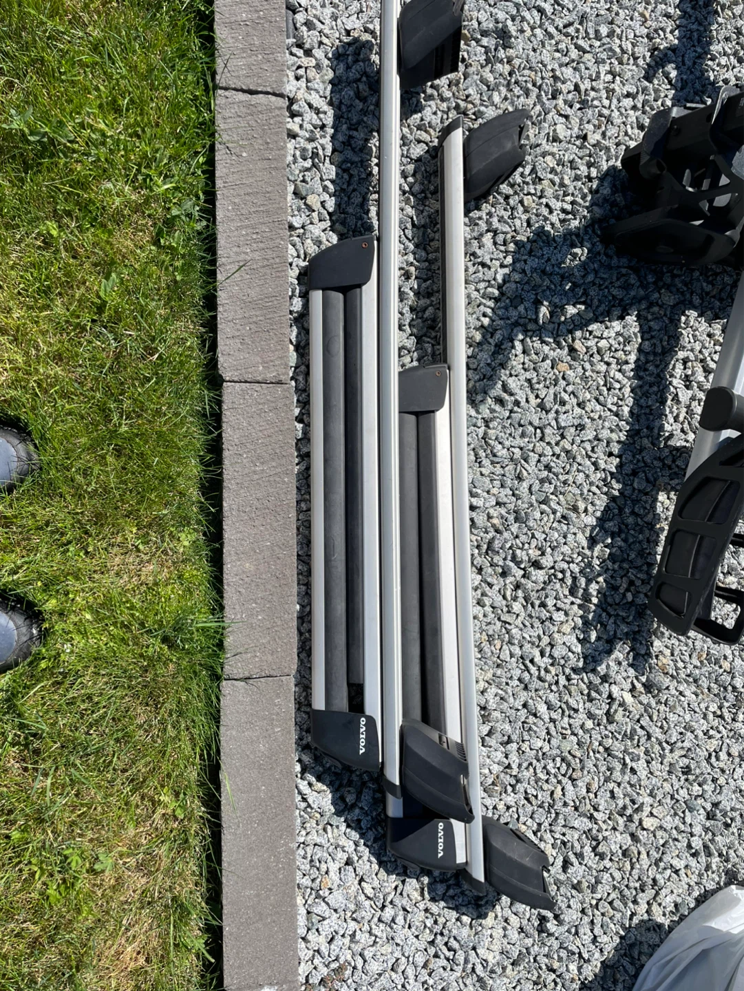 Volvo Roof Rack Cross Bars - photo 2