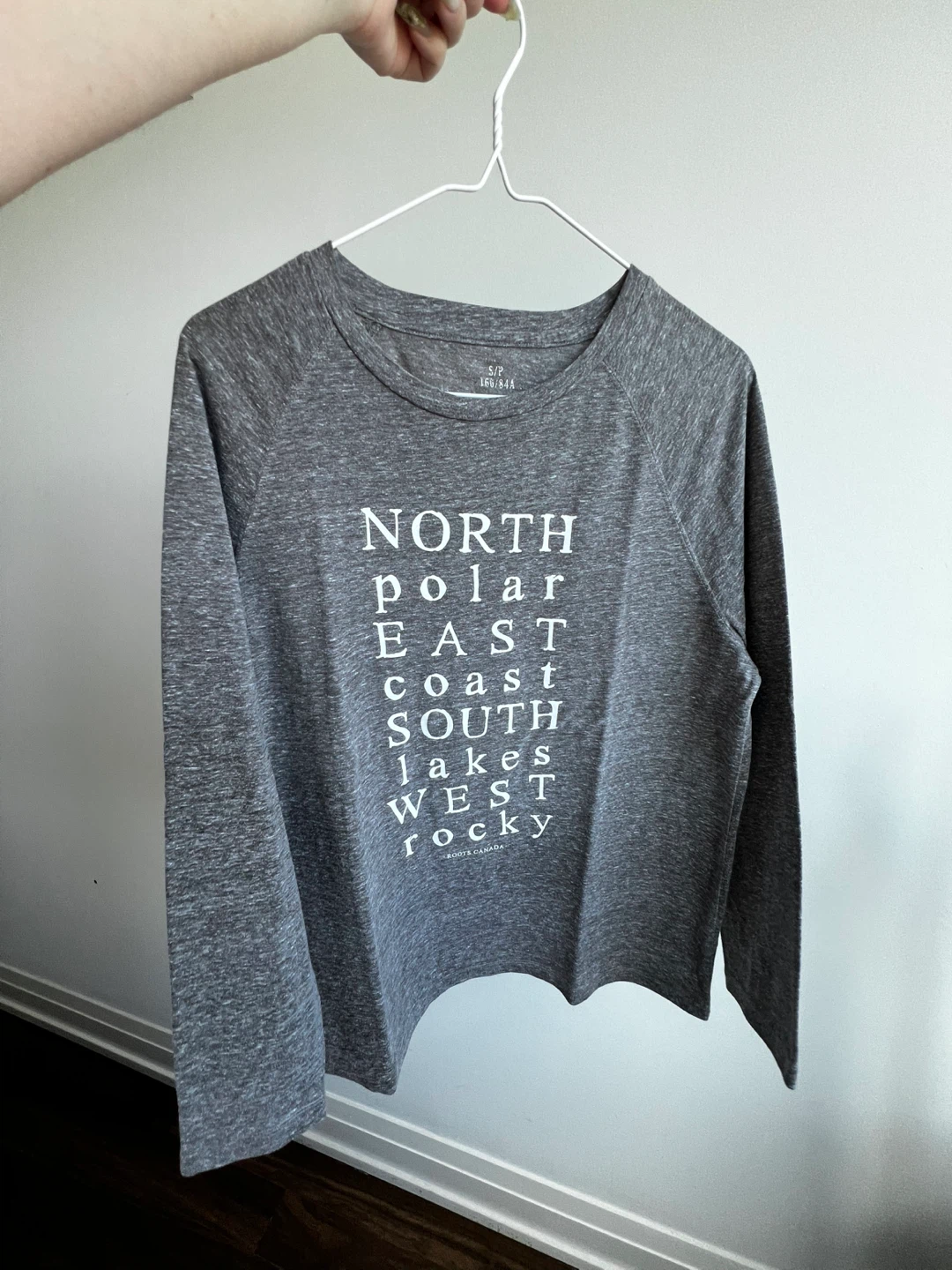 Roots Canada Long Sleeve T-Shirt ⚽