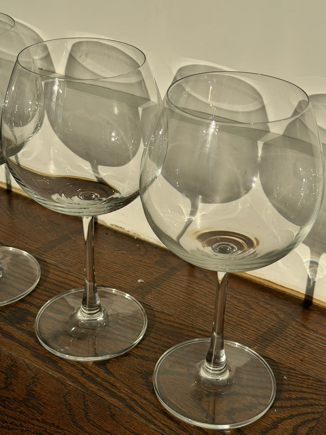 Set of 4 Clear Wine Glasses - photo 3