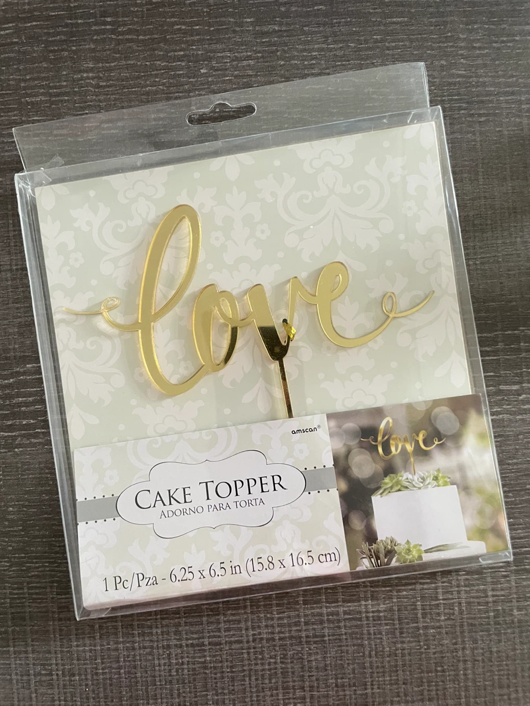Amscan Gold "Love" Cake Topper ⚽️