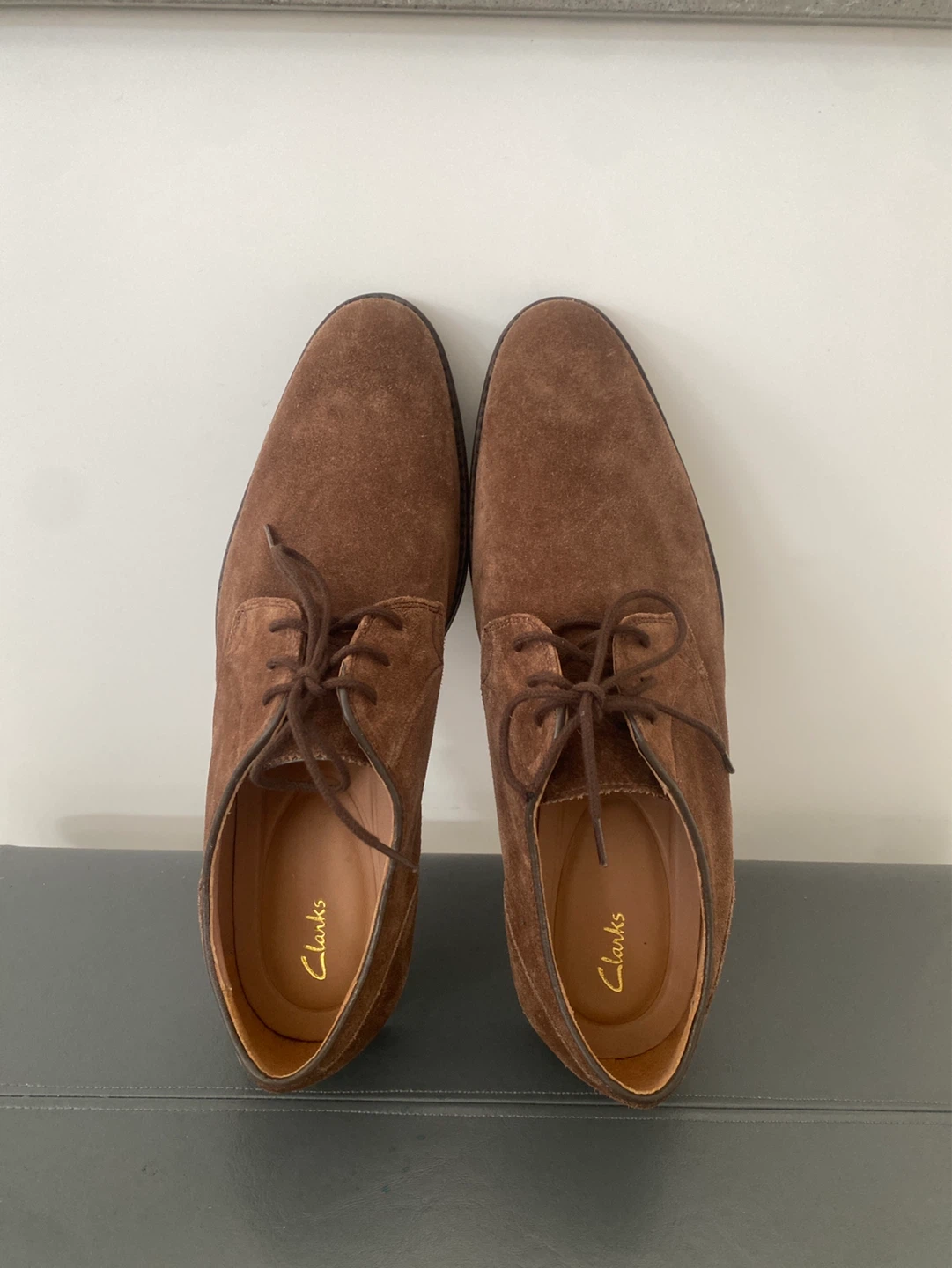 Clarks Suede Derby Shoes size 9,5 - photo 2