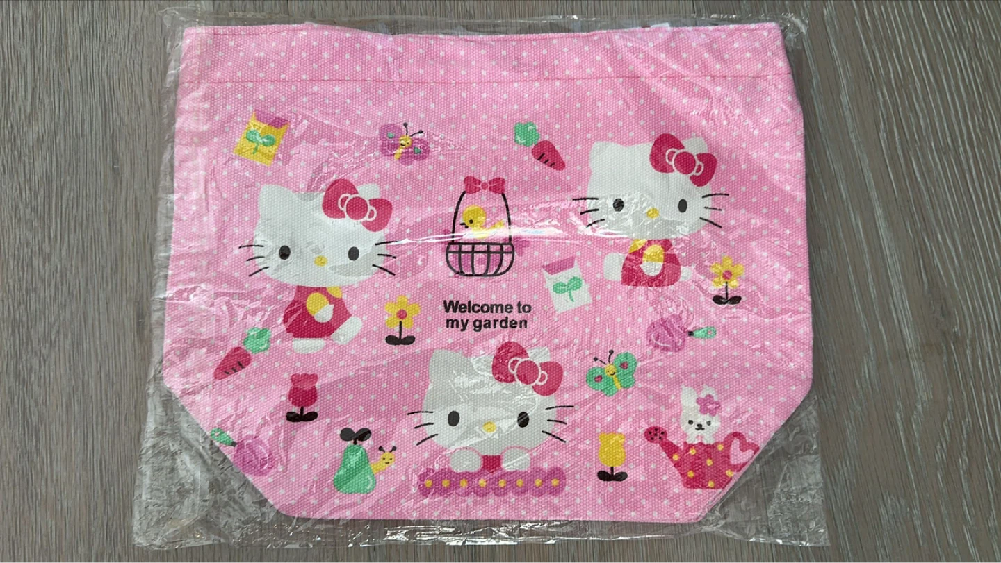Hello Kitty Pink Garden Lunch Bag ⚽