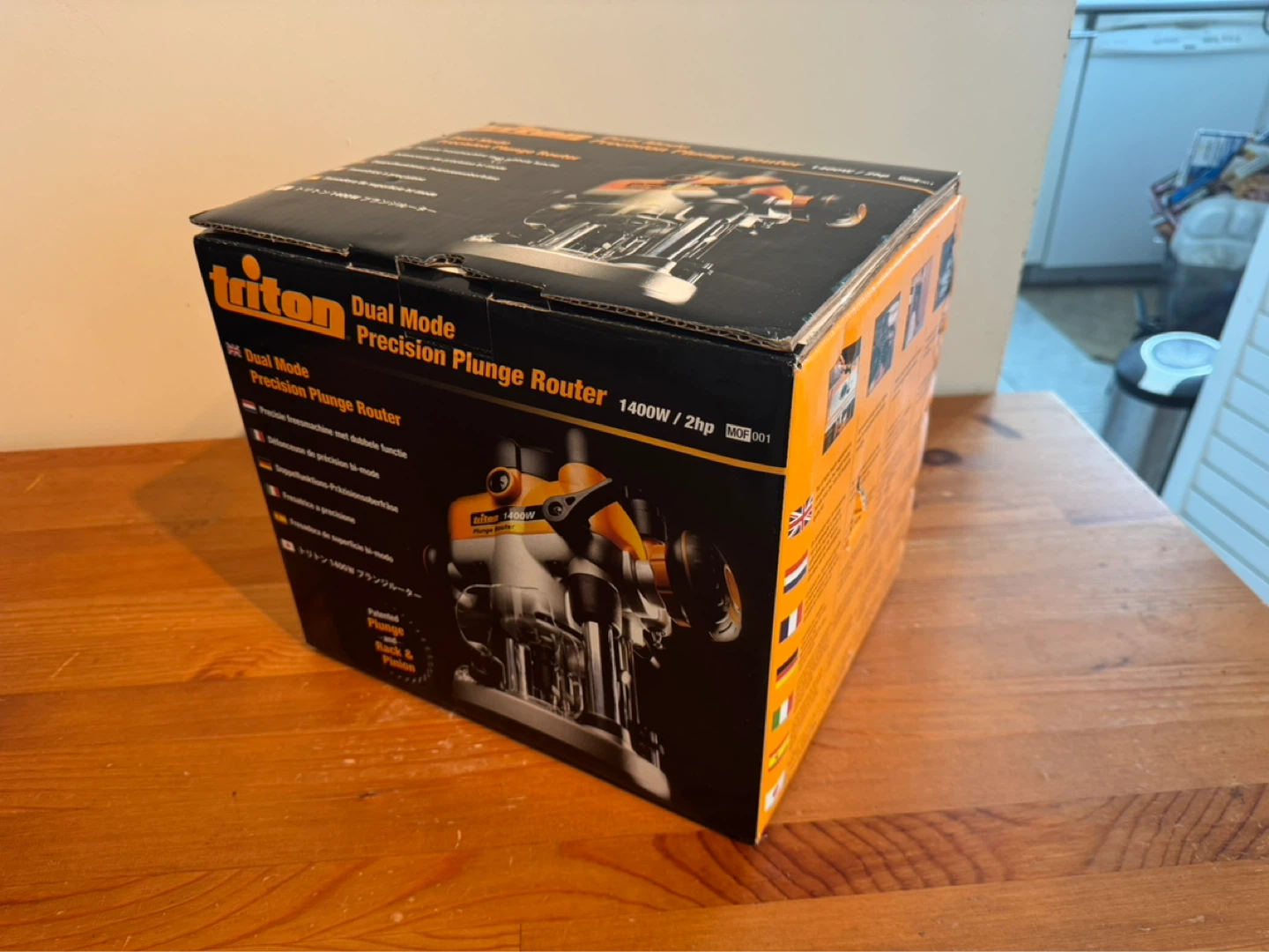 Triton Dual Mode Precision Plunge Router 1400W