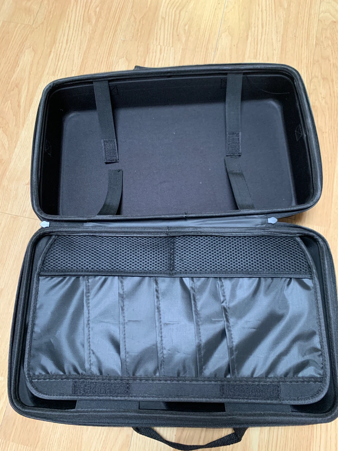 Black Travel Case for Controllers - photo 2