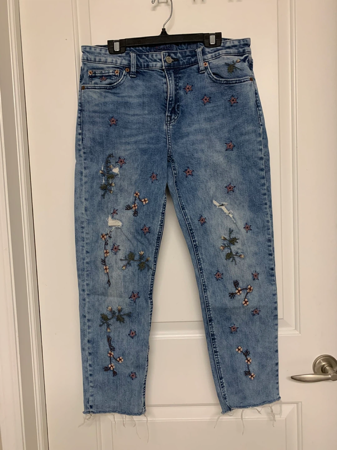 ⚽️ Lucky Brand Embroidered Jeans Size 8/29