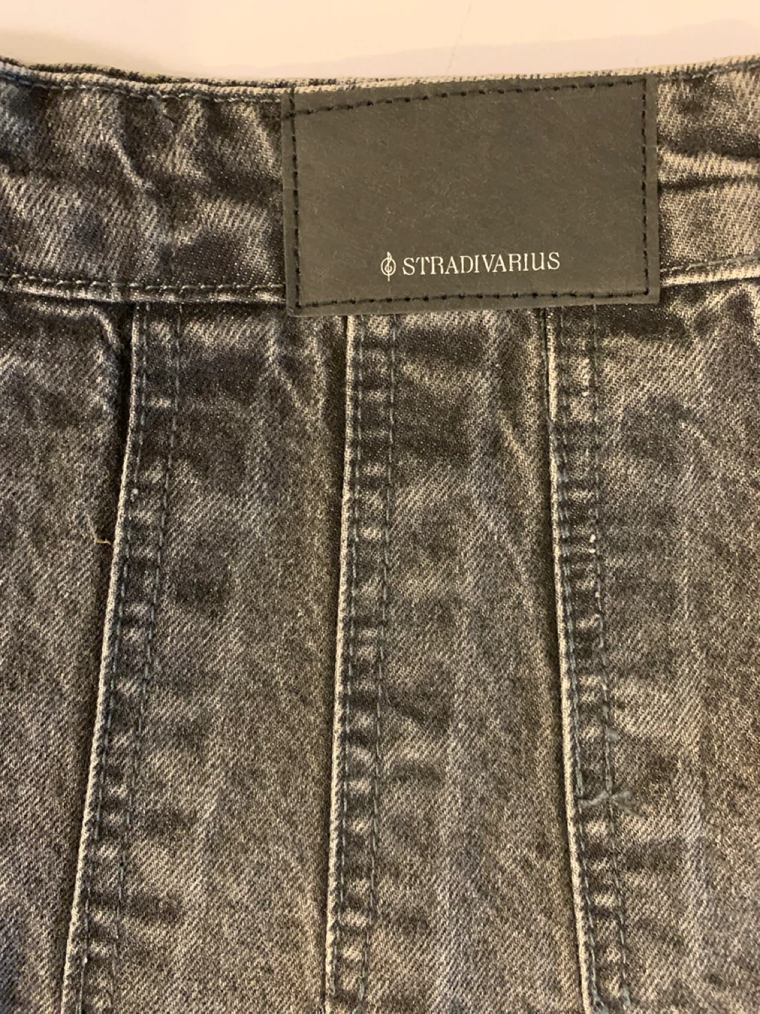 ⚽️ Stradivarius Black Pleated Denim Mini Skirt - photo 4
