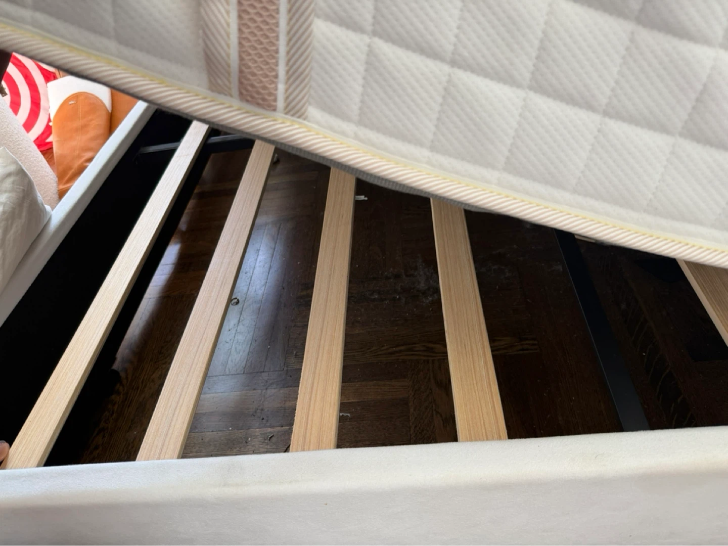 Queen sized bedframe (only a year used) - photo 3