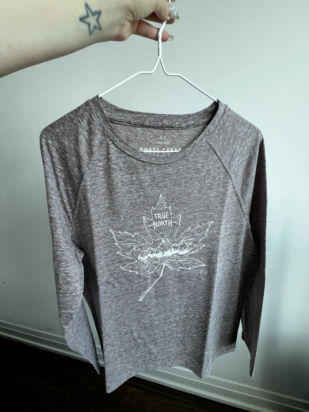 ⚽️Roots Canada Maple Leaf 🍁 Long Sleeve T-Shirt - photo 3