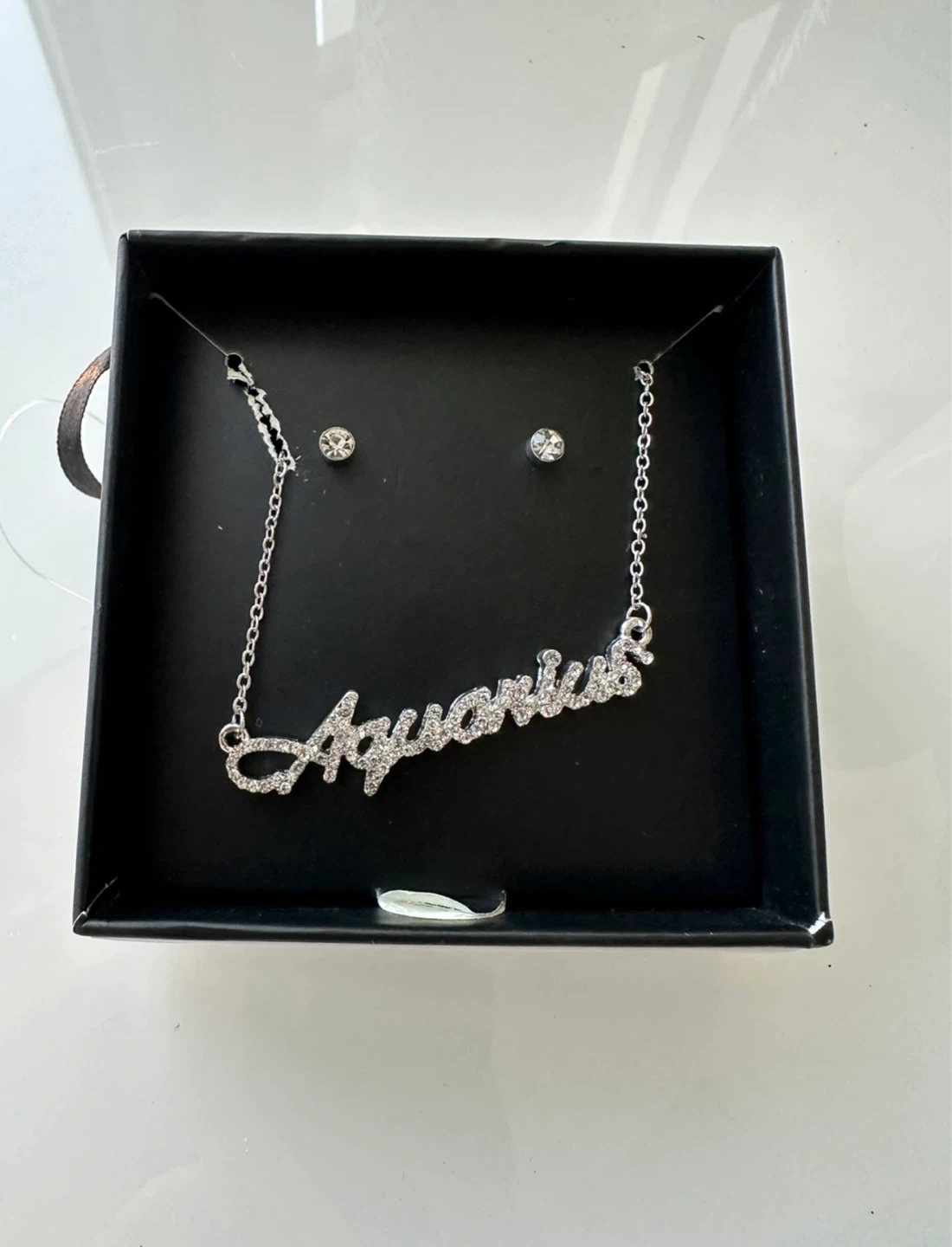 ⚽️New Aquarius Necklace and Earrings Set