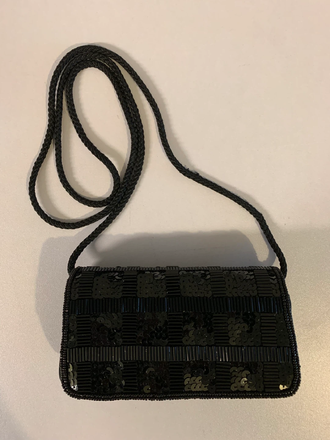 ⚽️ Black Beaded Clutch Purse Strap