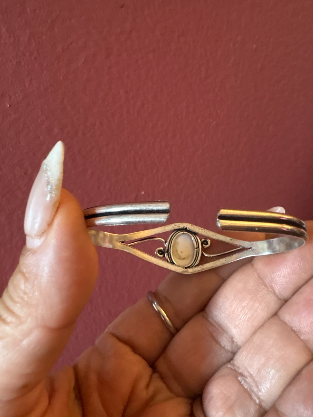 ⚽️ Silver Tone vintage Cuff Bracelet with White Stone - photo 3