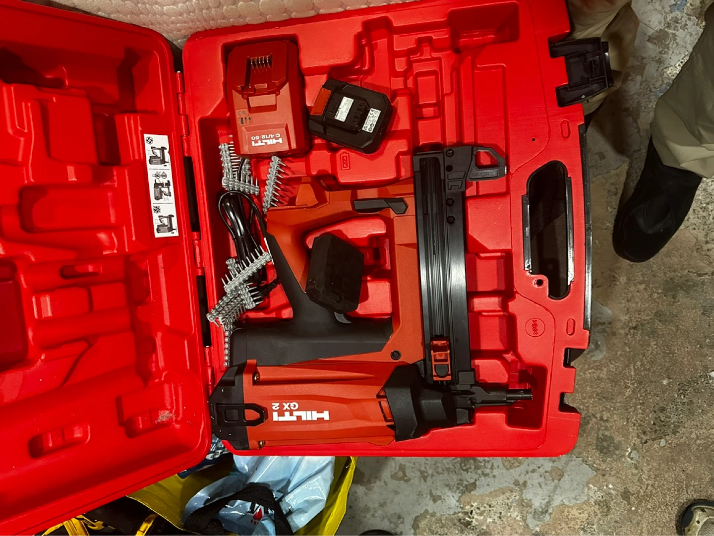 HILTI GX 2 Gas-Actuated Fastening Tool