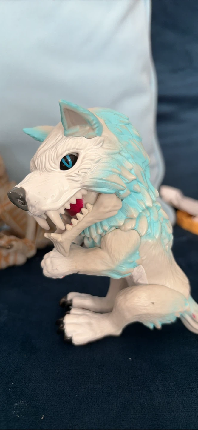 Wolf Action Figure Toy⚽️ - photo 2