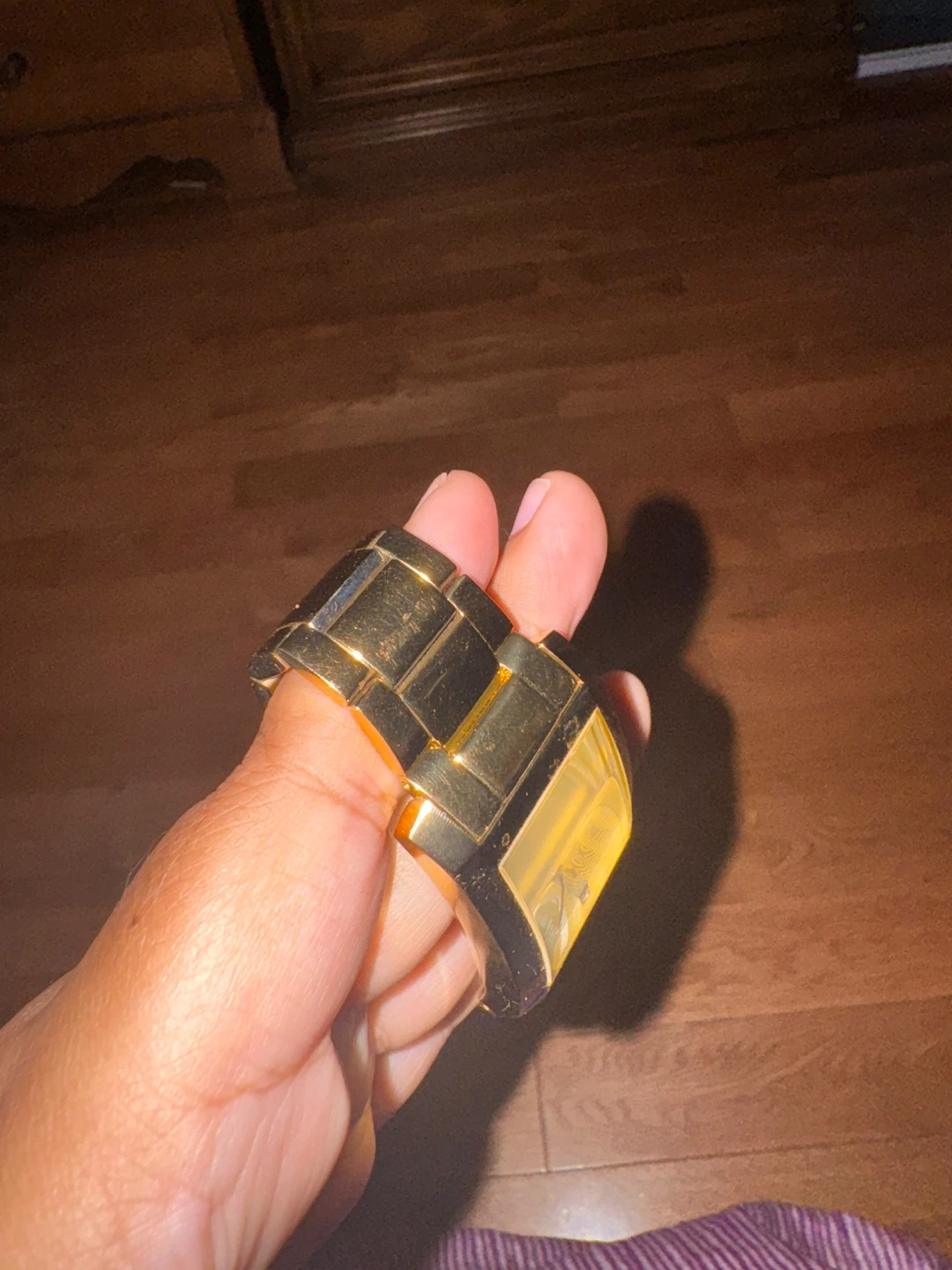 ⚽ Gold Guess Watch - photo 5