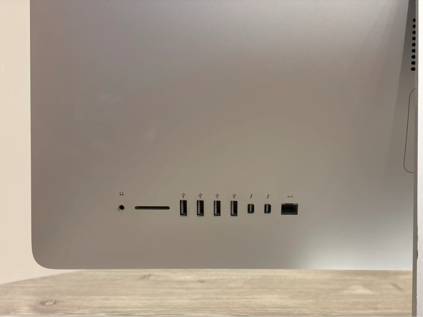 iMac (Retina 5K, 27-inch, Late 2015) — i7 / 32GB / 2TB - photo 4
