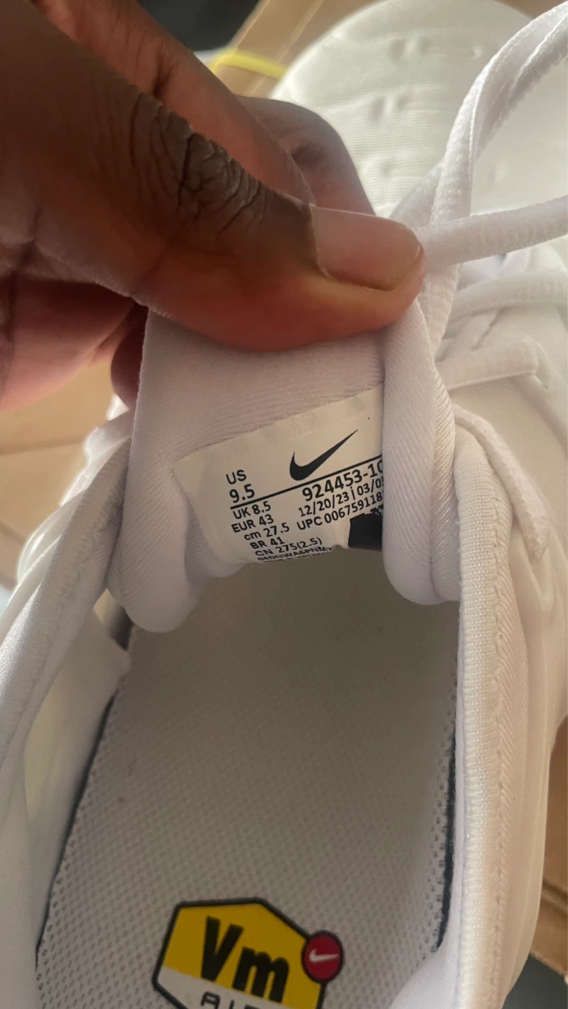 Nike Air Vapormax Plus White Sneakers - photo 5