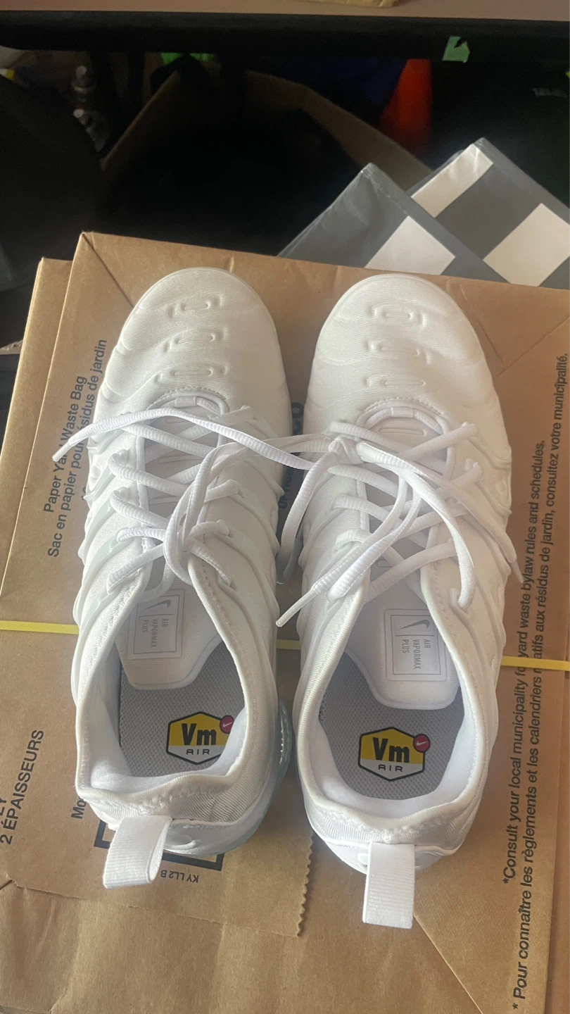 Nike Air Vapormax Plus White Sneakers - photo 3