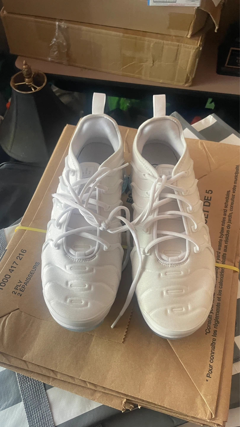 Nike Air Vapormax Plus White Sneakers - photo 2