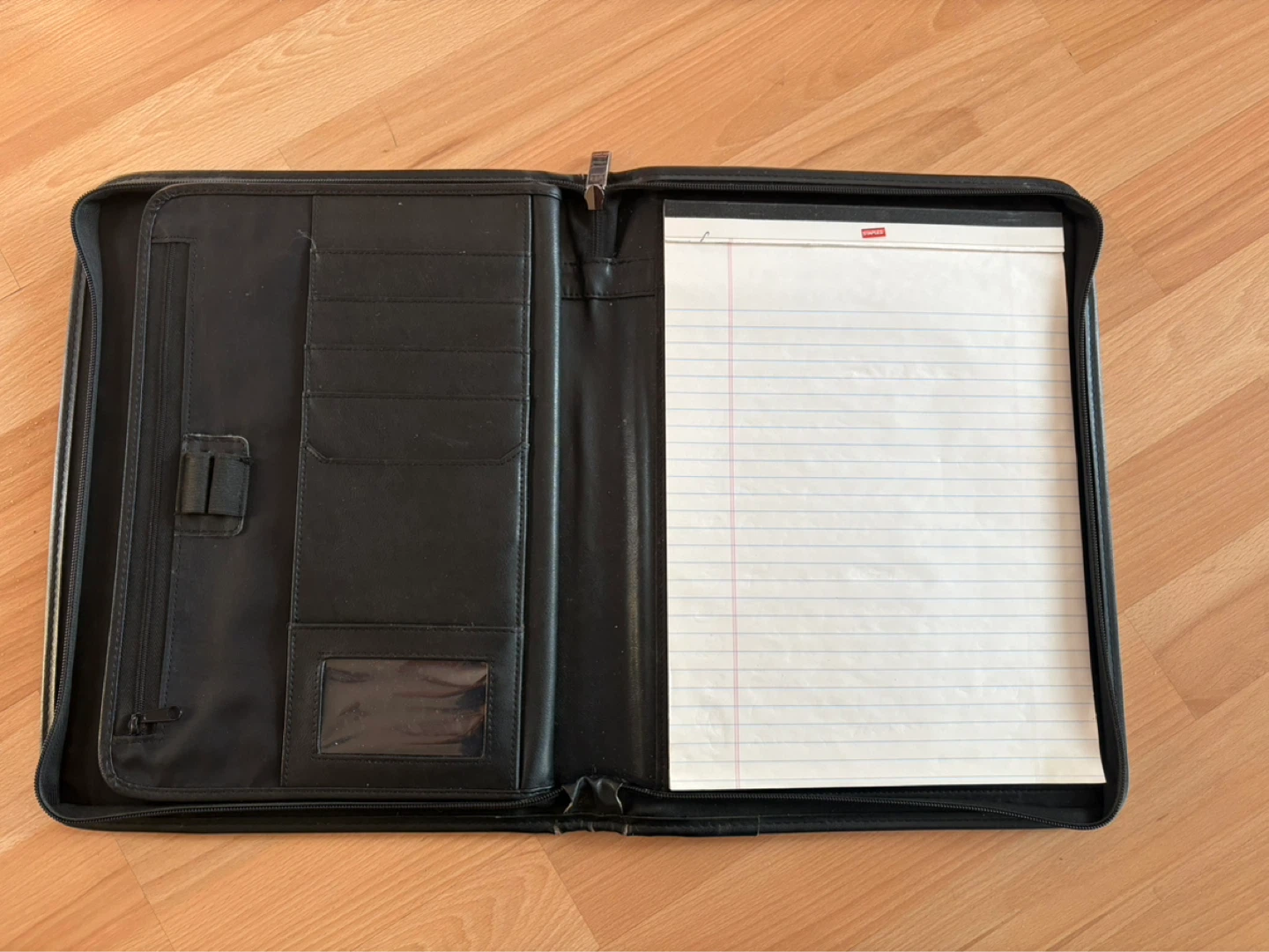Leather Zip Portfolio Organizer $10 firm ⚽️