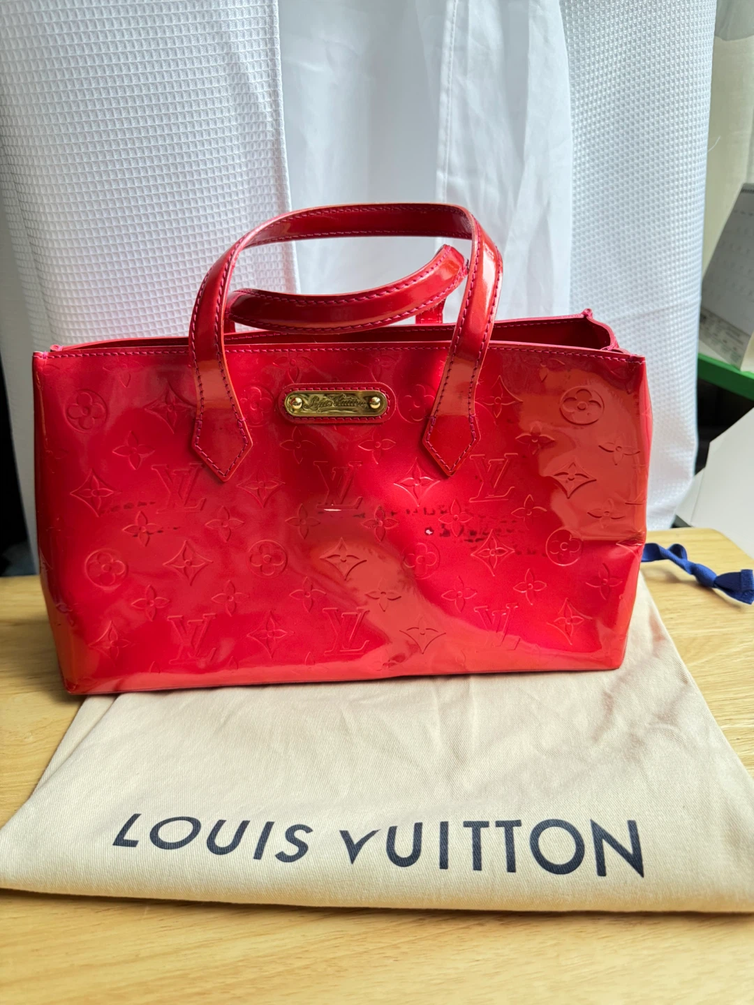 ⚽️ Louis Vuitton Vernis Alma BB Handbag Red - photo 3