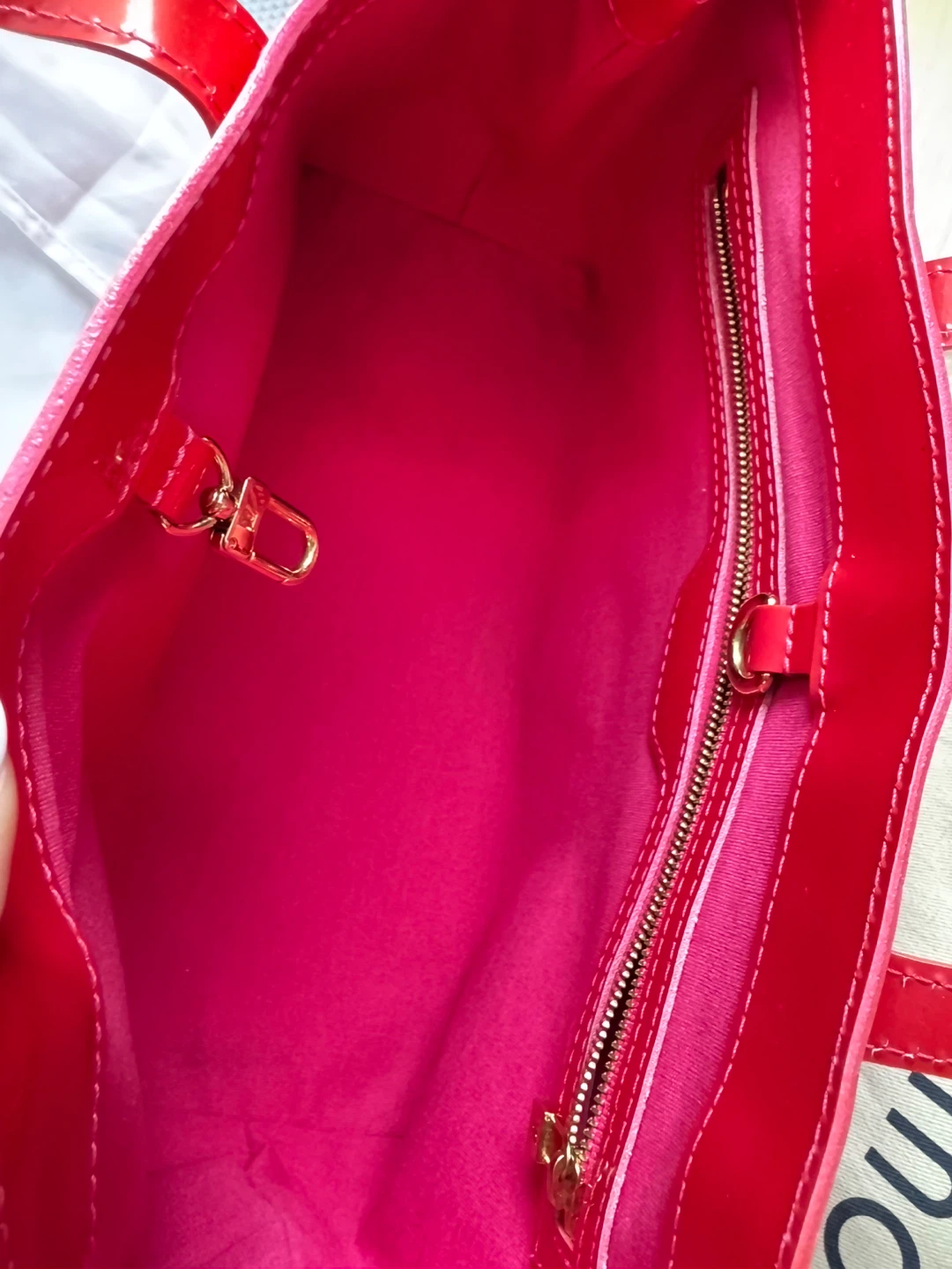 ⚽️ Louis Vuitton Vernis Alma BB Handbag Red - photo 5