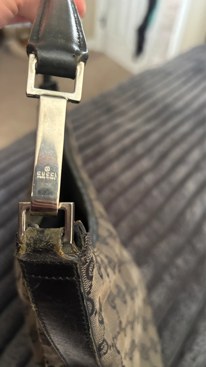 Gucci Shoulder Bag - photo 2