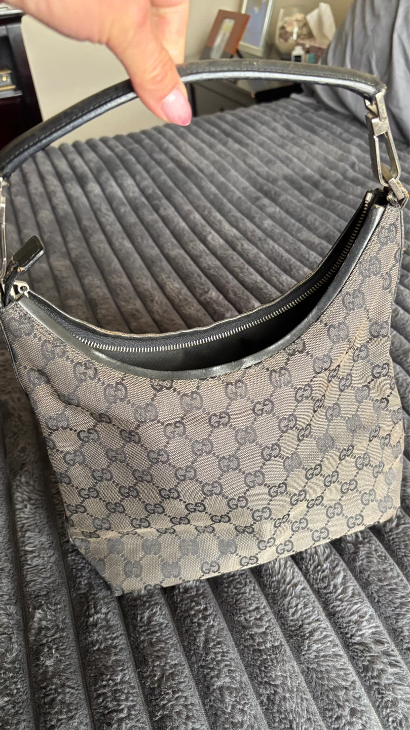 Gucci Shoulder Bag