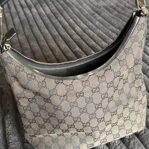 Gucci Shoulder Bag