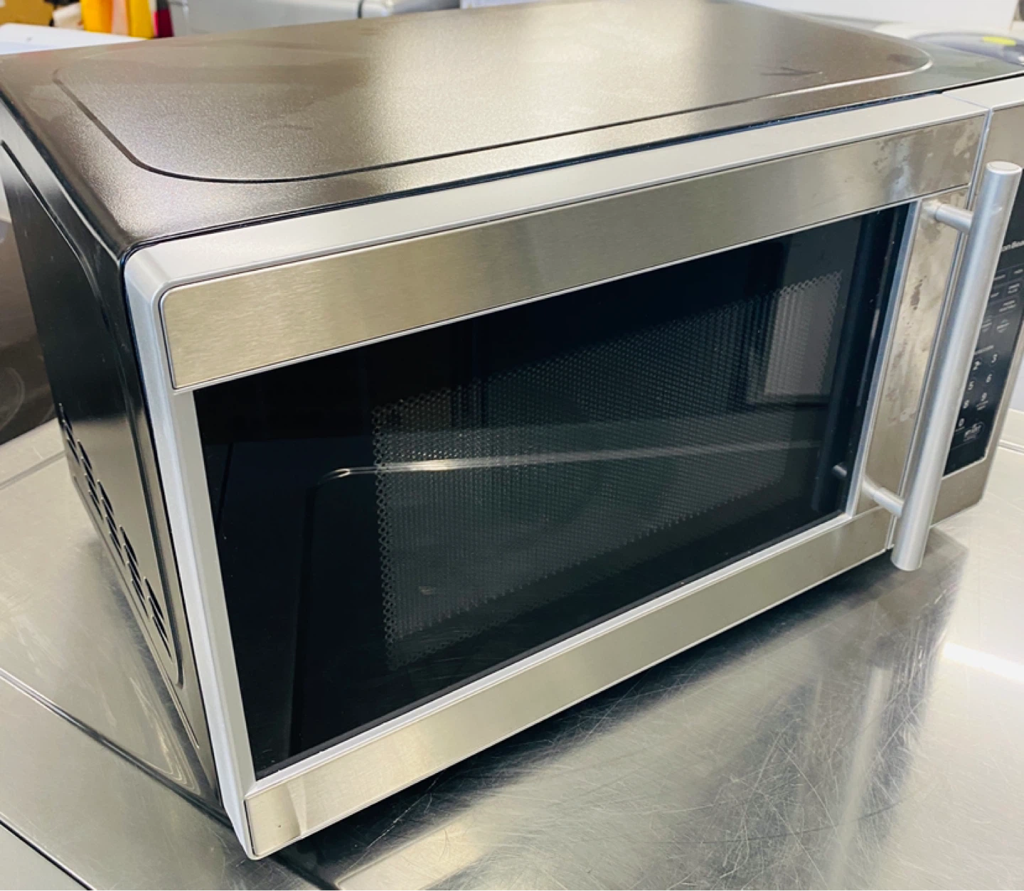 Small Microwave Oven