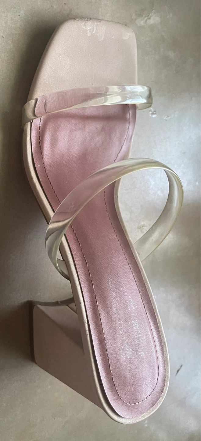 ⚽️ Call It Spring Beige Block Heels Size 7.5 - photo 2