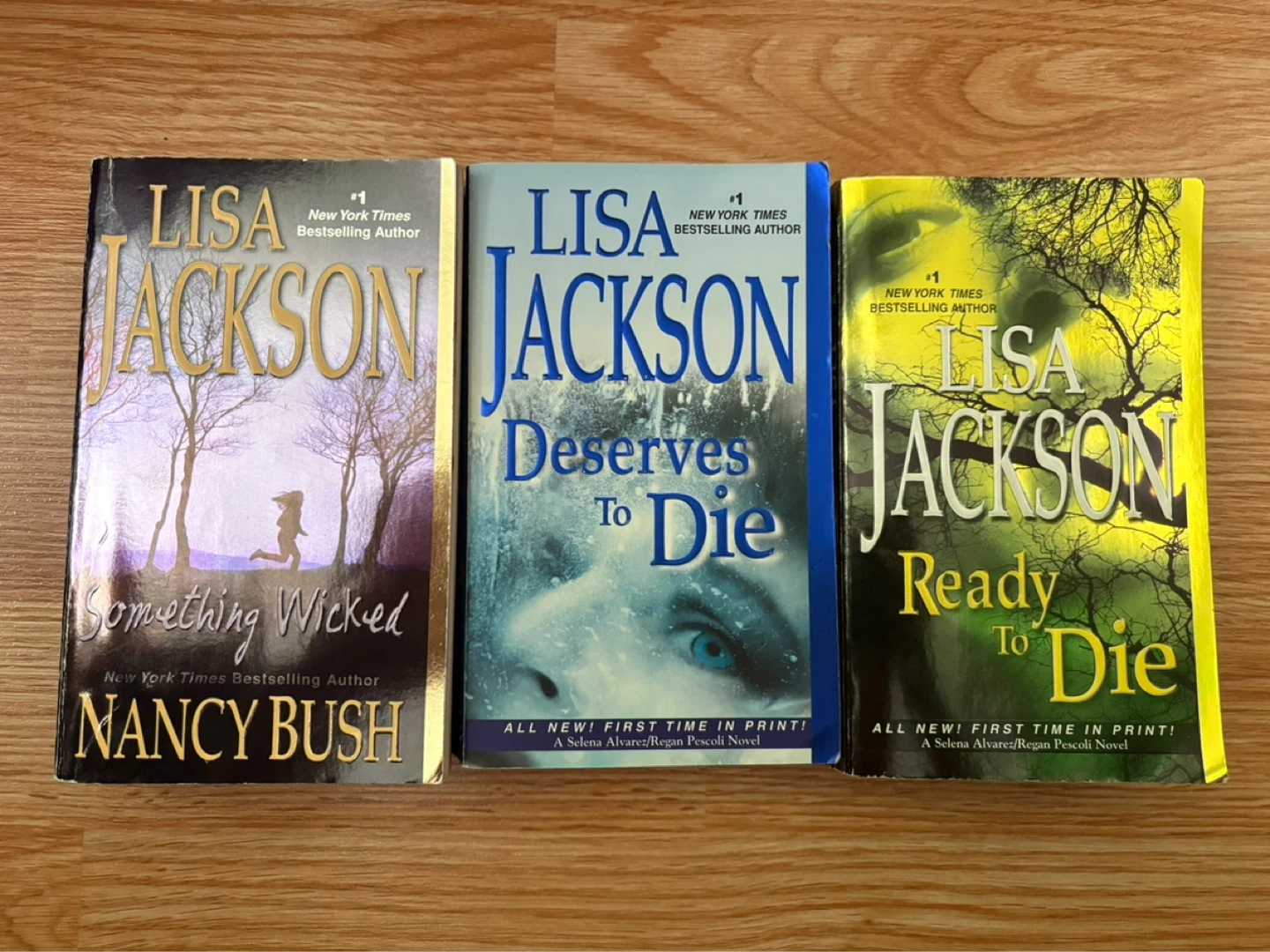 Lisa Jackson Books $4 each or  all for $10 firm ⚽️