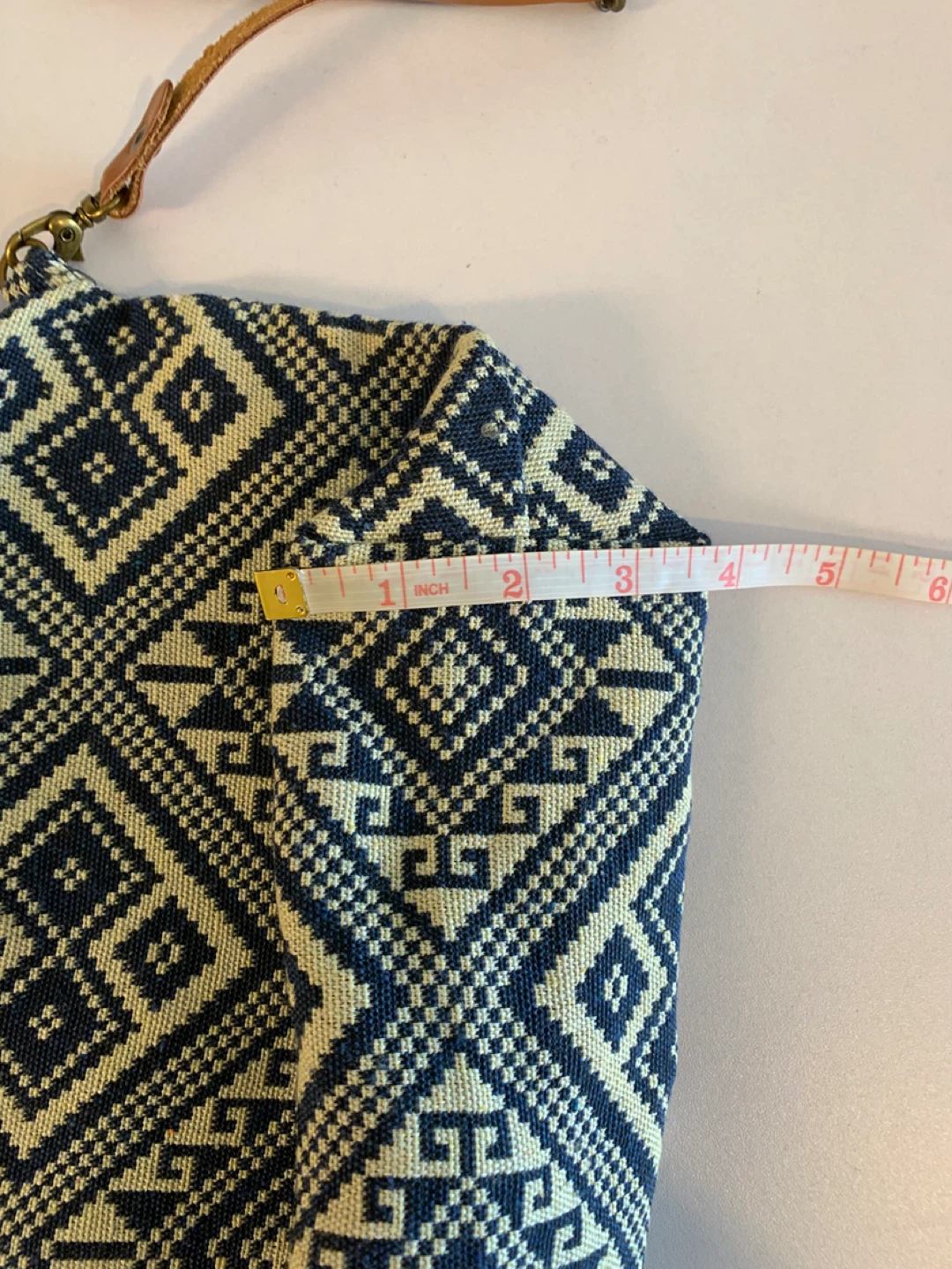 ⚽️ Crossbody Bag with Geometric Pattern - photo 5