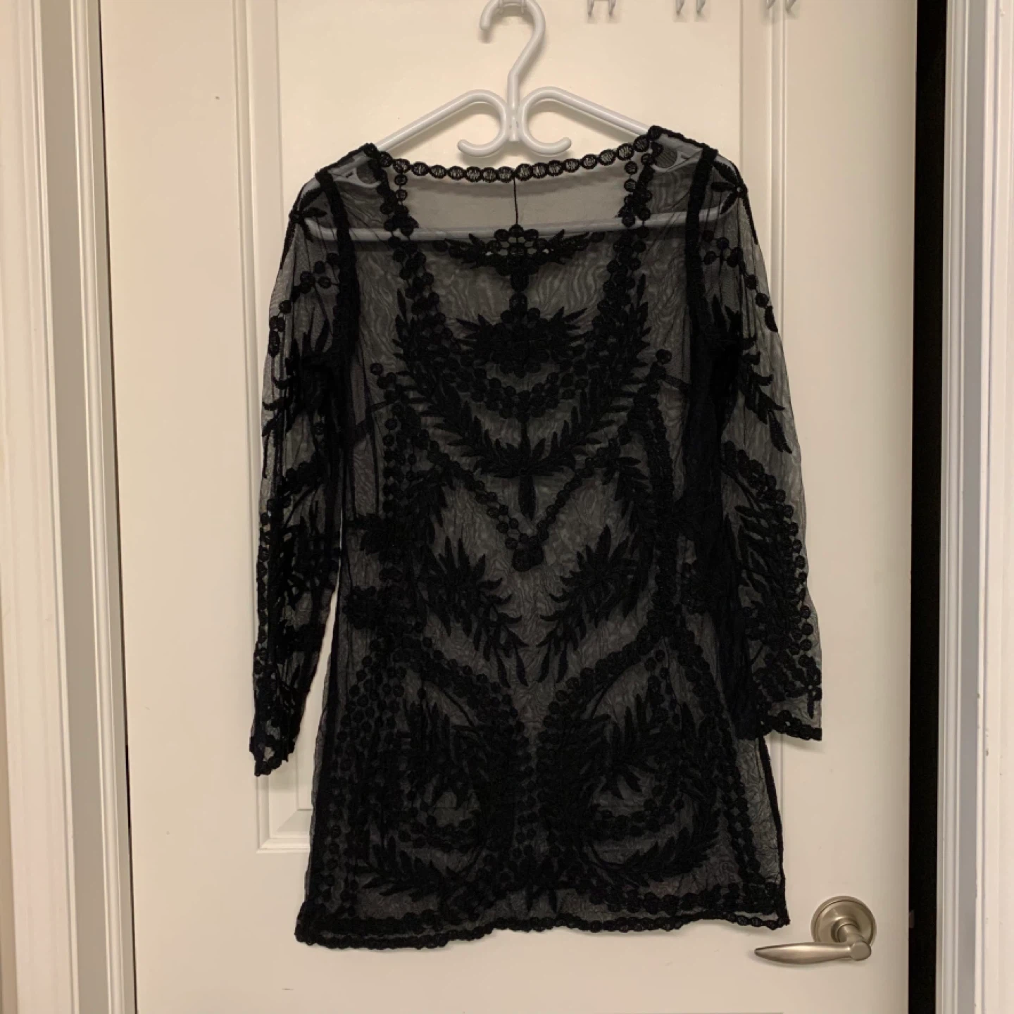 ⚽️ Black Lace Overlay Tunic Top - photo 2