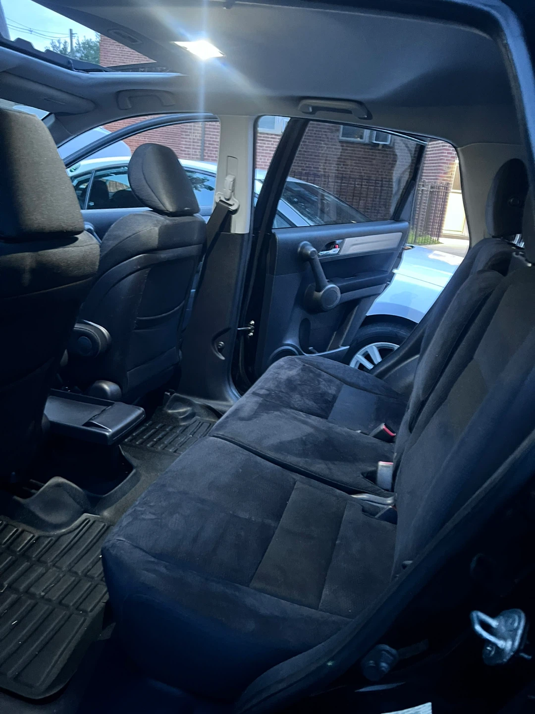 2011 Black Honda CR-V SUV 4D - photo 5