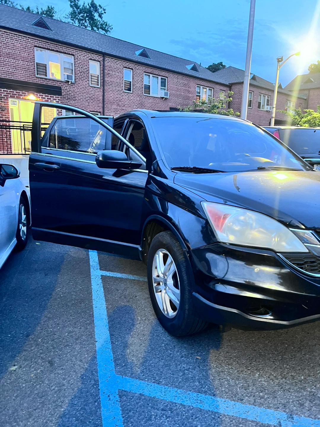 2011 Black Honda CR-V SUV 4D