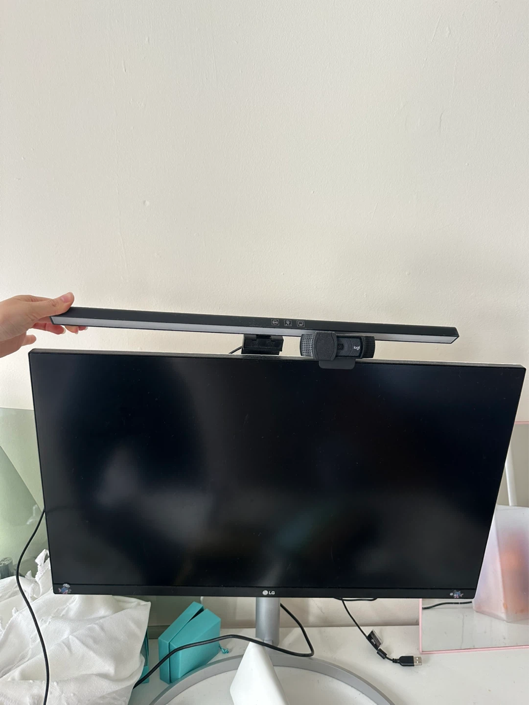 70% off! LG 27inches 4K Screen