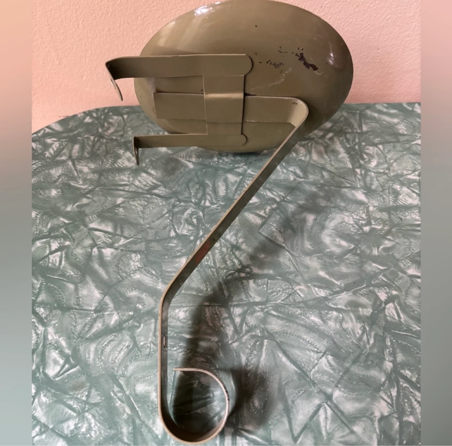 ⚽Vintage Wall Mount Plant Stand -Broadview/Dundas - photo 5