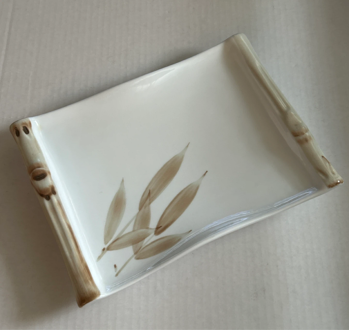 ⚽️White Ceramic  Rectangular Dish with Bamboo Design