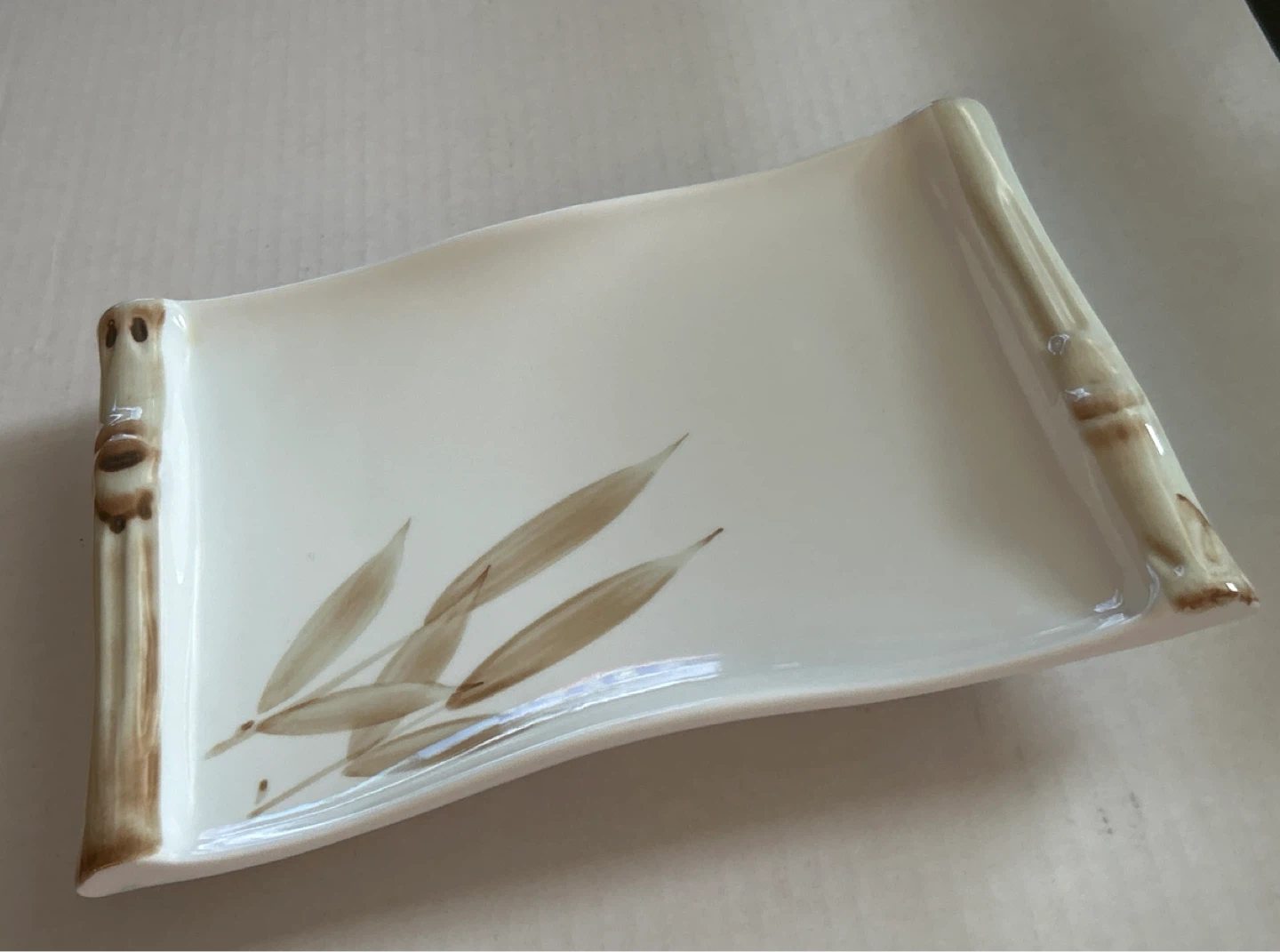 ⚽️White Ceramic  Rectangular Dish with Bamboo Design - photo 5