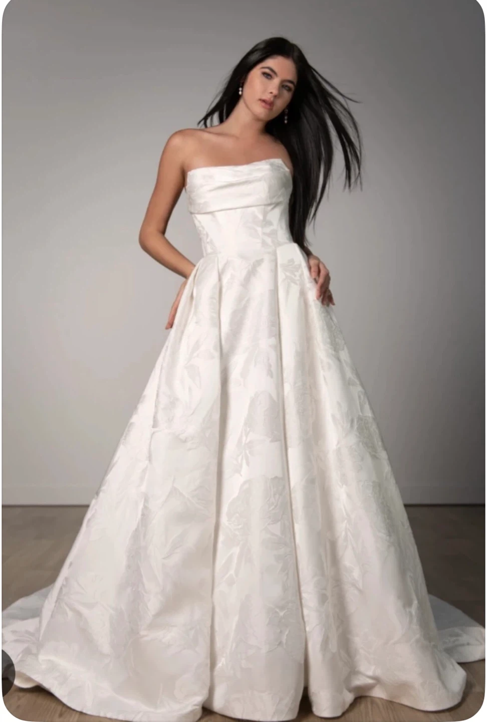 Strapless A-line Wedding Dress - photo 3