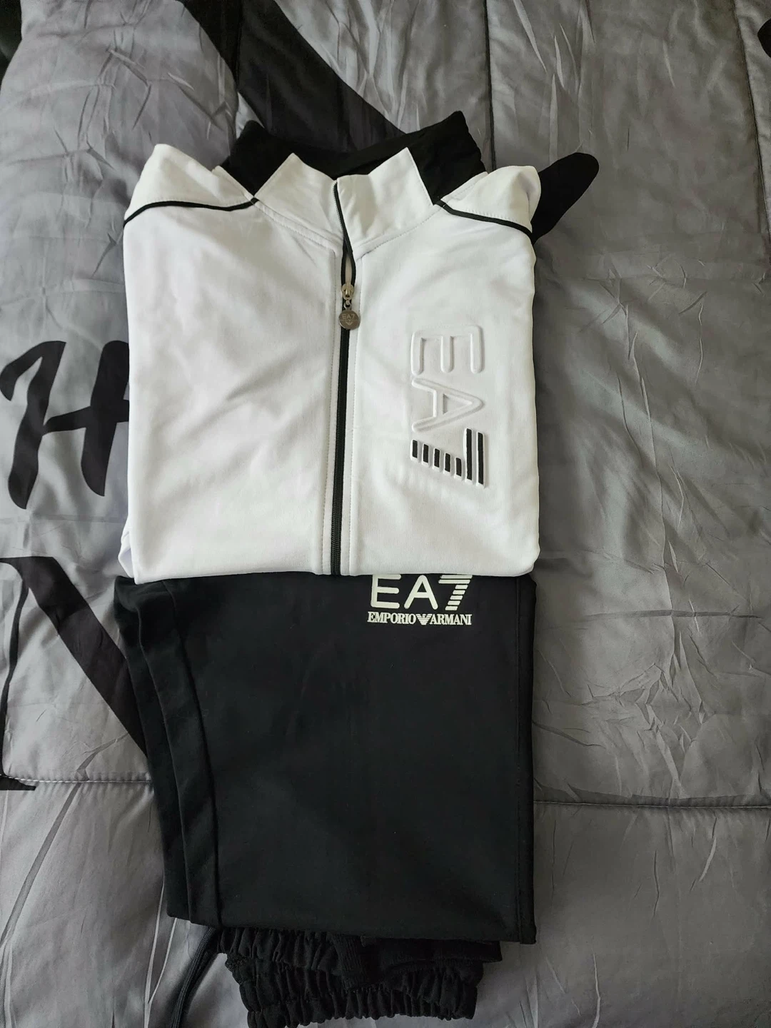 EA7 Emporio Armani Tracksuit - photo 3