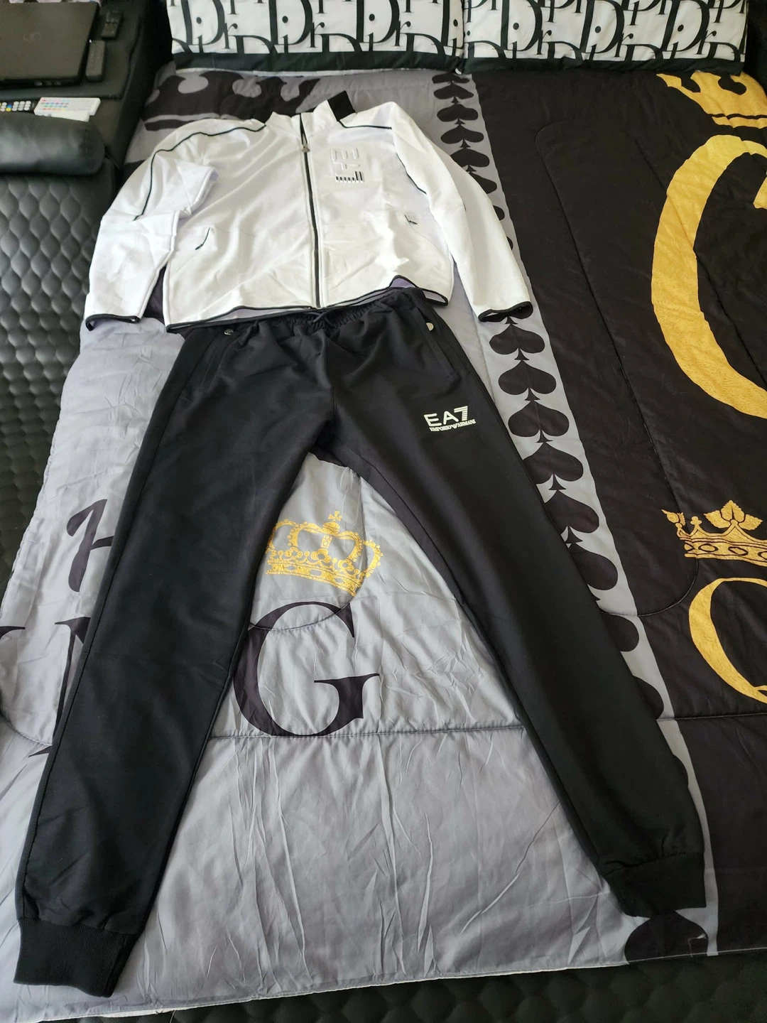 EA7 Emporio Armani Tracksuit - photo 4