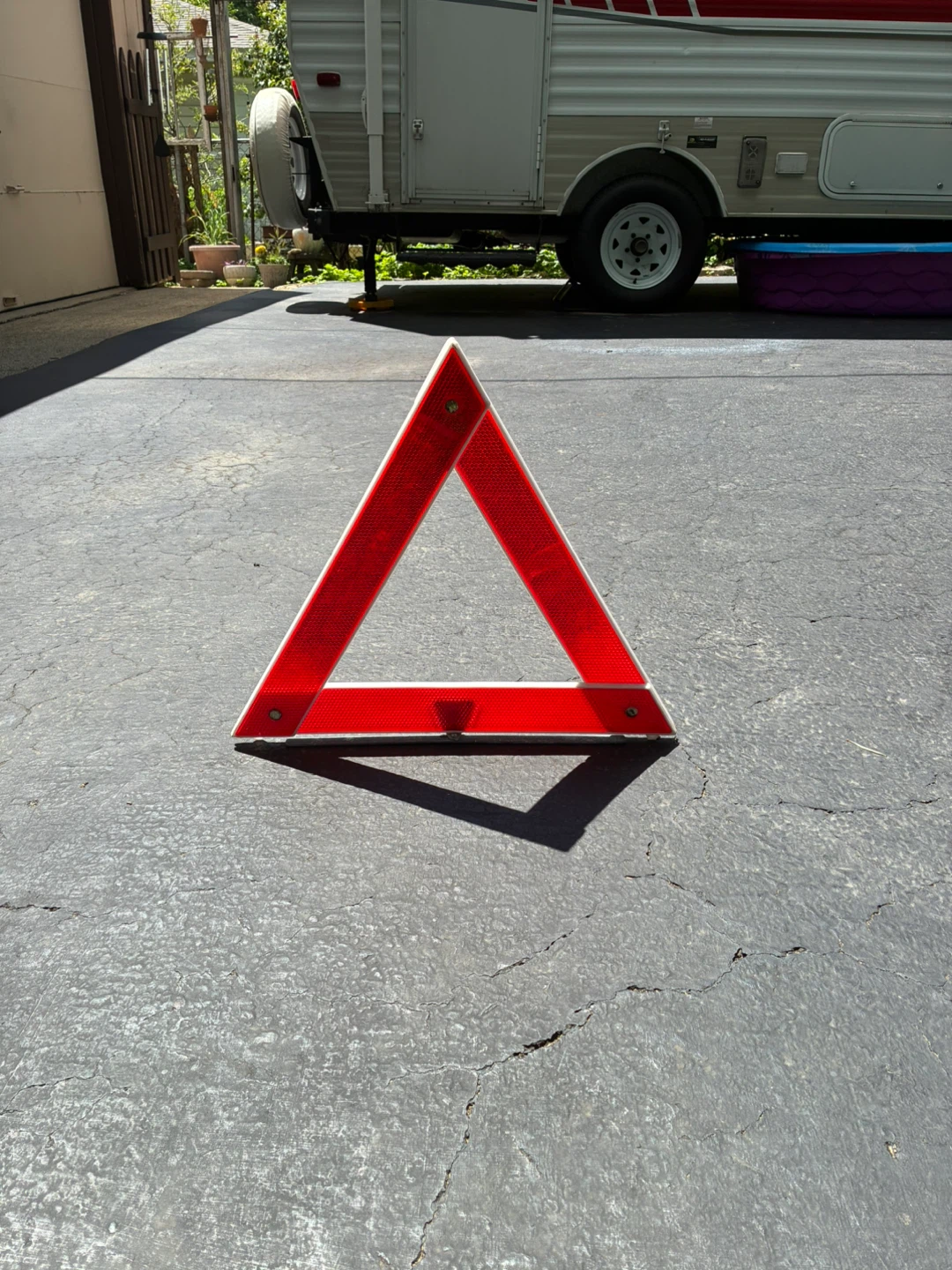 Safety warning triangle - photo 2