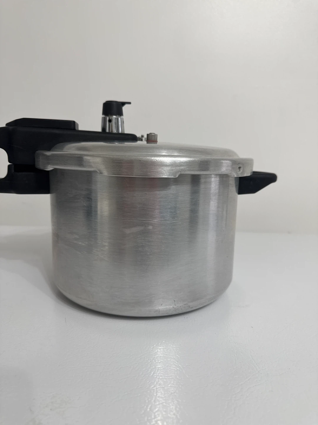 Jasi Pressure Cooker - photo 4