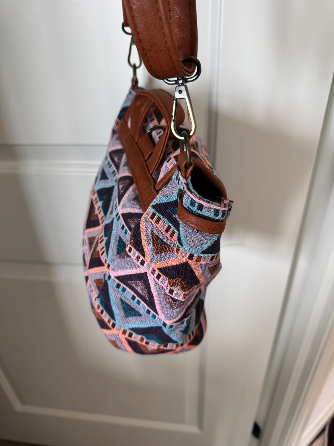 Women's Small Geometric Print Crossbody Bag - photo 2