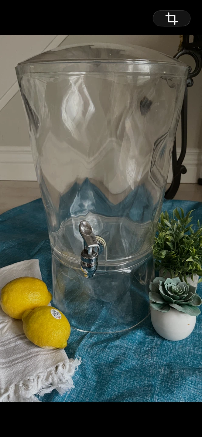 ⚽️Clear Beverage Dispenser with Spigot