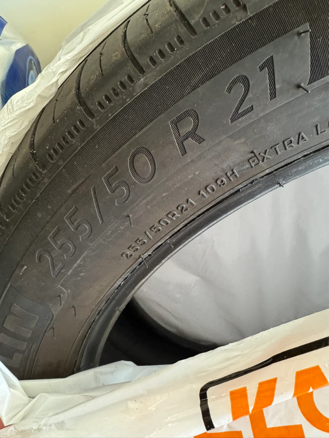 Michelin Tire 255/50R21