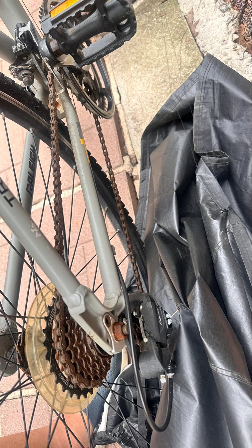 Raleigh Hybrid Bike + Helmet + Lock + Accessories - photo 4